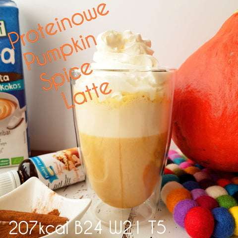 Przepis na proteinowe Pumpkin Spice Latte jak ze Starbucksa - 24g białka & 207kcal