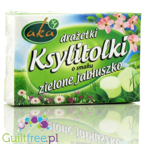 Powdered apple powder pills with acerola extract