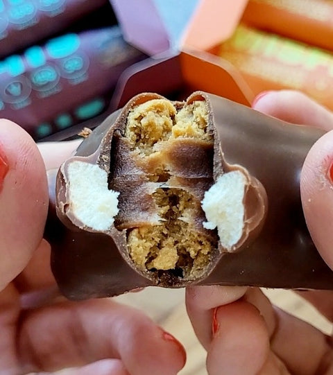 Misfits Plant Milk Chocolate & S'mores - wegański baton proteinowy ze stewią