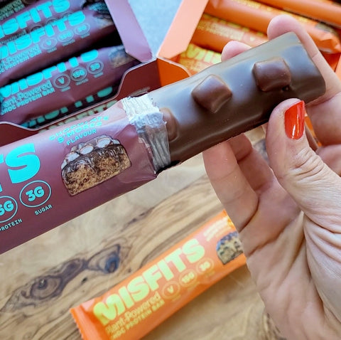 Misfits Plant Milk Chocolate & S'mores - wegański baton proteinowy ze stewią