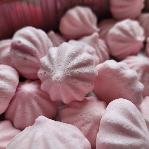 Locco Meringue Raspberry - sugar free crispy meringues with erythritol, 1kcal per pc