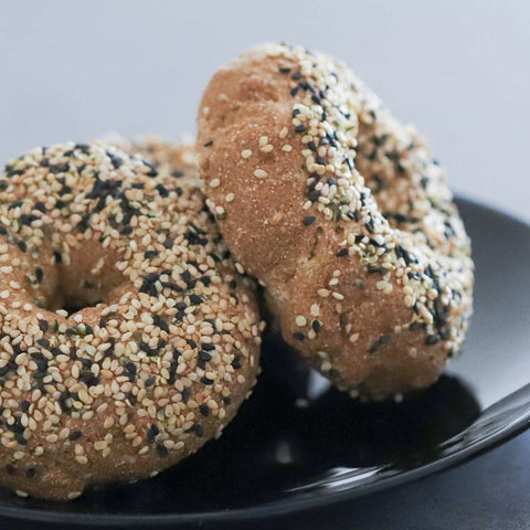 Simply Keto Lower-Carb Bagel Mix - mieszanka do keto bajgli sezamowych bez glutenu 1,5g węglowodanów