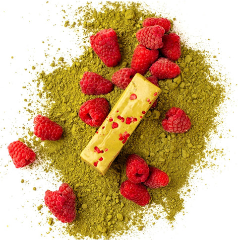 FIZI Guilty Matcha & Rasspberry - vegan protein bar with chocolate coating