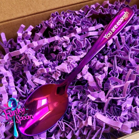 Funky Spoon grawerowana łyżka z afirmacją, Purpura 14cm, You are Enough