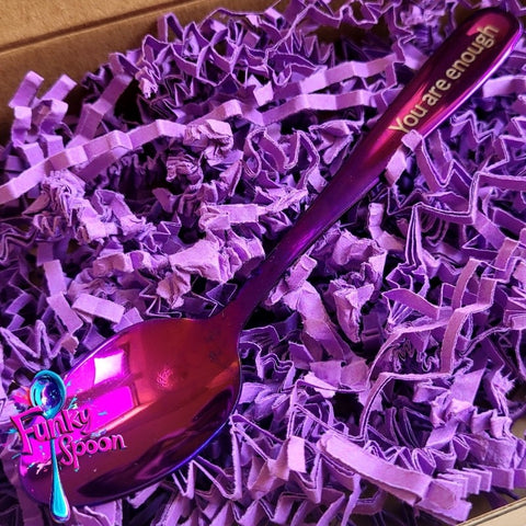 Funky Spoon grawerowana łyżka z afirmacją, Purpura 14cm, You are Enough