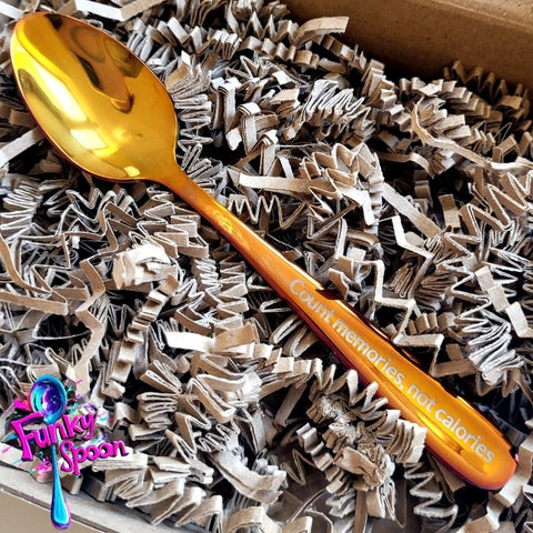 Funky Spoon grawerowana łyżka z afirmacją, Miodowe Złoto 14cm, Count Memories, not Calories