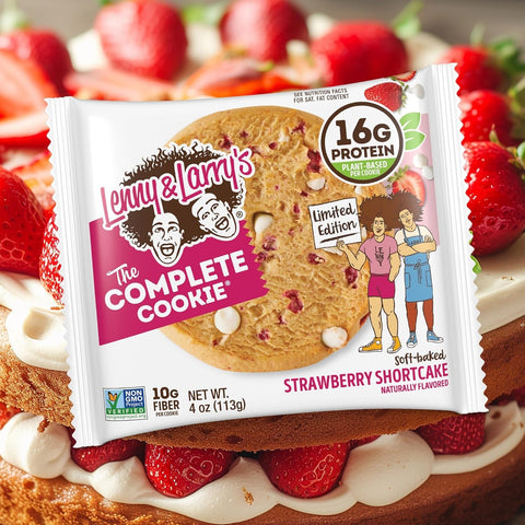 Lenny & Larry Complete Cookie Strawberry Shortcake - vegan GIGA protein cake 16g protein