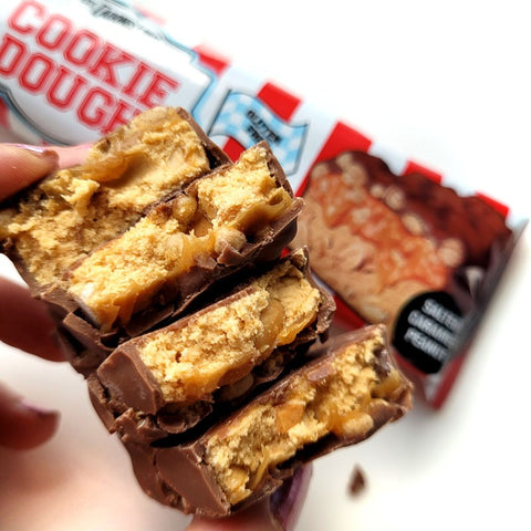 Adonis Cookie Dough Chunky Bar, Salted Caramel Peanut - protein bar with casein 18.1g protein & 205kcal