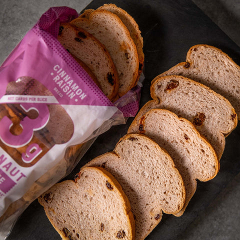 Carbonaut Low Carb Bread Gluten Free Cinnamon Raisin - bezglutenowy KETO biały chleb 3g węglowodanów w kromce