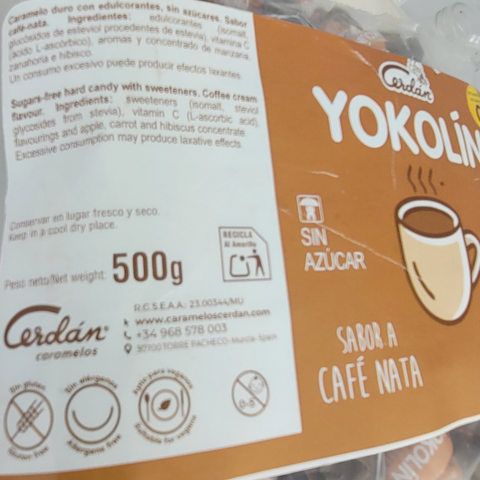 Opakowanie 500g cukierków bez cukru Guiltfree Cerdan Yokolín o smaku kawy ze śmietanką w indywidualnych owijkach