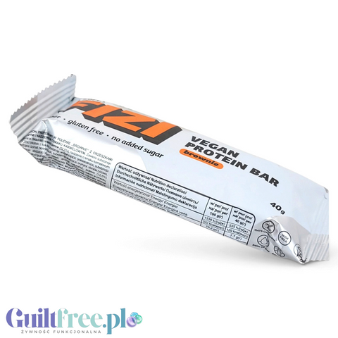 Wegański baton proteinowy FIZI Brownie z orzechami i karmelem w białym opakowaniu dostępny w Guiltfree