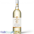 Butelka bezalkoholowego wina Guiltfree Giesen 0% Sauvignon Blanc z Nowej Zelandii o jasnej, słomkowej barwie.