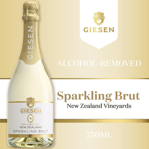 Butelka bezalkoholowego wina musującego Guiltfree Giesen Sparkling Brut na eleganckim złotym tle