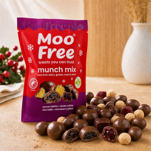 Guiltfree Moo Free Munch Mix, wegańska mieszanka słodyczy z czekoladowymi rodzynkami, toffi, ryżem i żelkami.