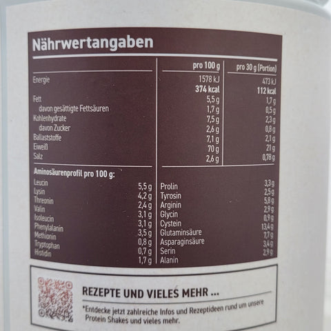 Tabela wartości odżywczych na opakowaniu wegańskiej odżywki białkowej Guiltfree Rocka Nutrition Natural Protein Kakao