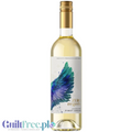 Butelka bezalkoholowego wina Guiltfree Zero Regrets Pinot Grigio z etykietą ozdobioną grafiką niebiesko-zielonego skrzydła